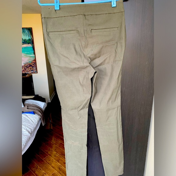 Olive Green RW&CO. City Legging. - Picture 2 of 5